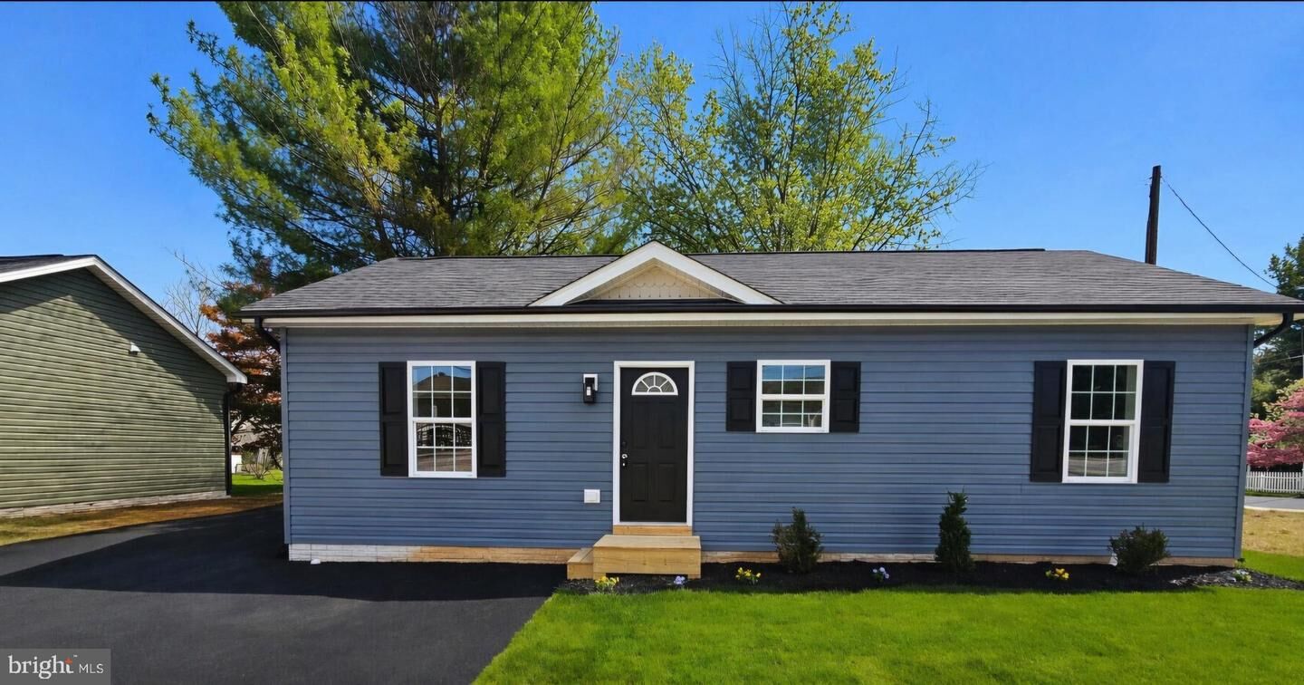 Property Photo: 300 E. 11th Avenue WV 25438