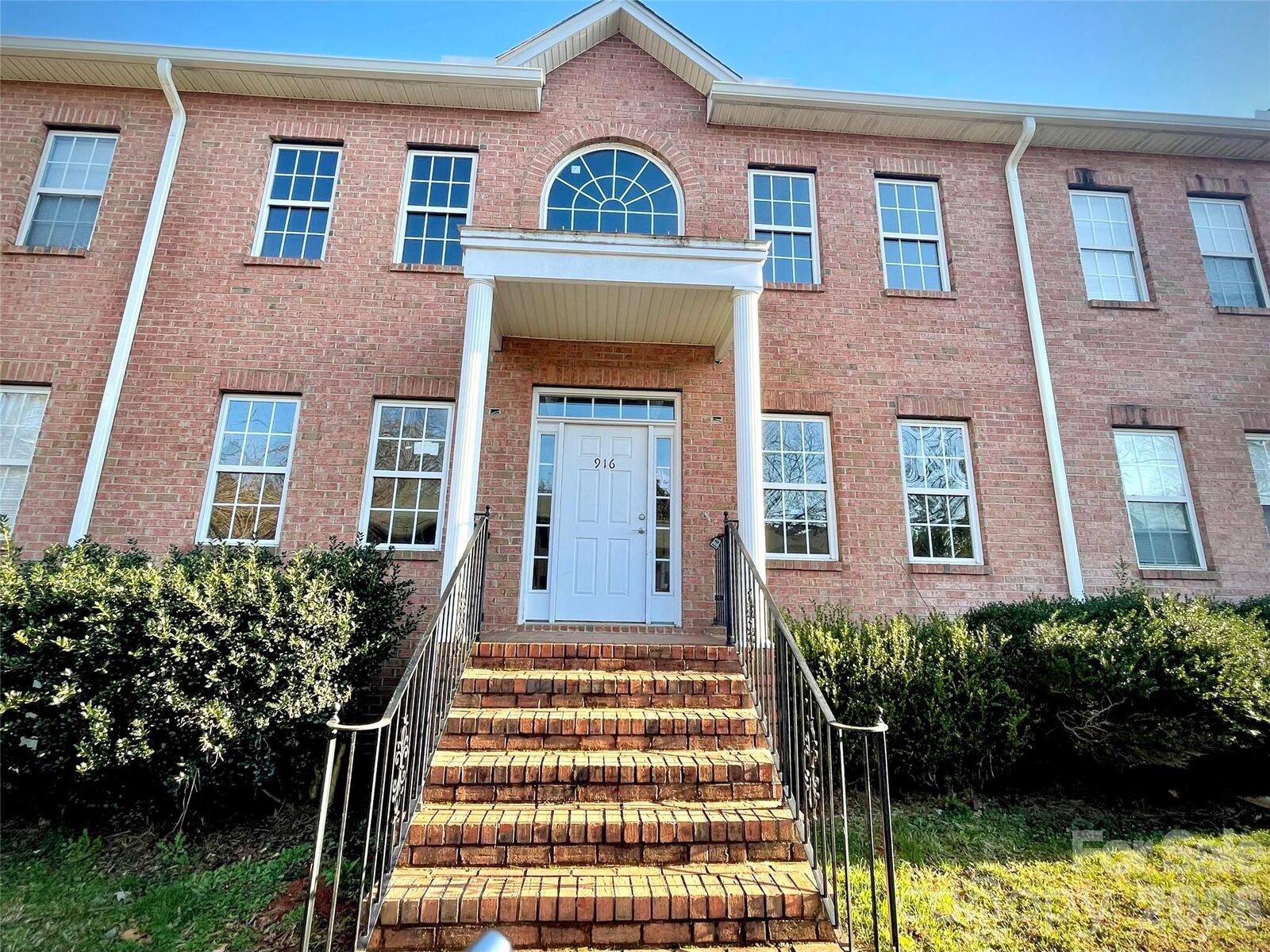 Property Photo:  916 Richland Drive  NC 28211 