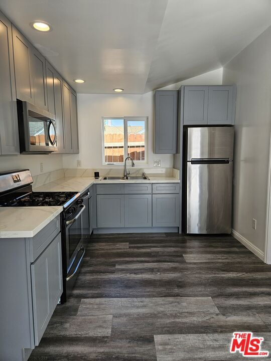 Property Photo:  1219 W 47th St  CA 90037 