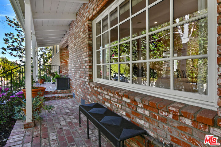 Property Photo:  4170 Crisp Canyon Rd  CA 91403 