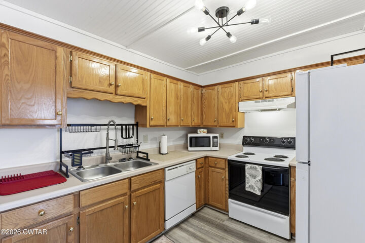 Property Photo:  805 E Jefferson Street  TN 38012 