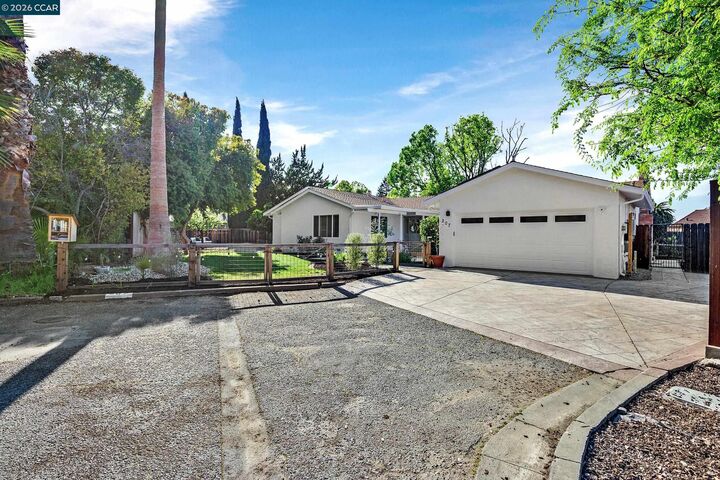 Property Photo:  207 Normandy Ln  CA 94598 