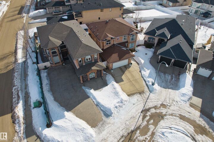 Photo de la propriété: 9203 160 Avenue NW AB T5Z 0A9