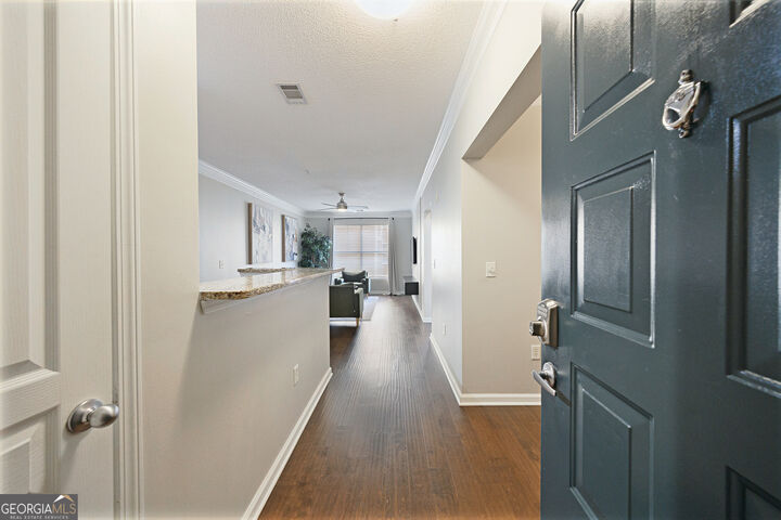 Property Photo:  10 Perimeter Summit Boulevard NE 2212  GA 30319 