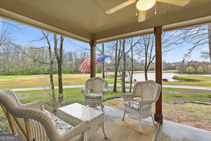 Property Photo:  204 Horizon Hill  GA 30265 