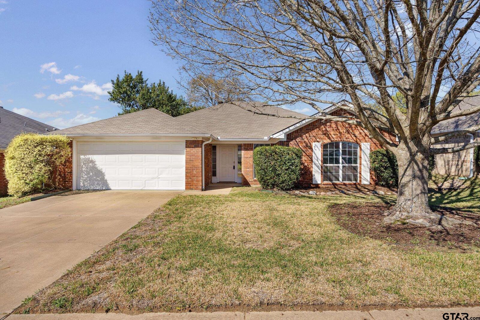 Property Photo:  5625 Mustang Trl  TX 75707 