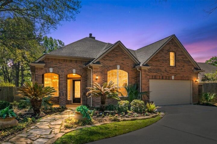 Property Photo:  7 Sovereign Way  TX 77384 