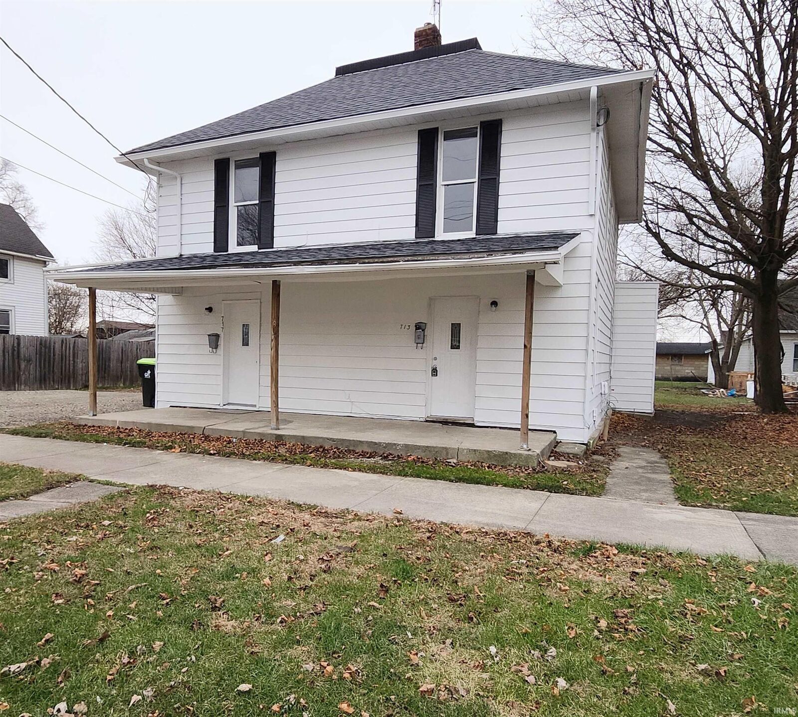 Property Photo:  713 E Franklin Street  IN 46750-2835 