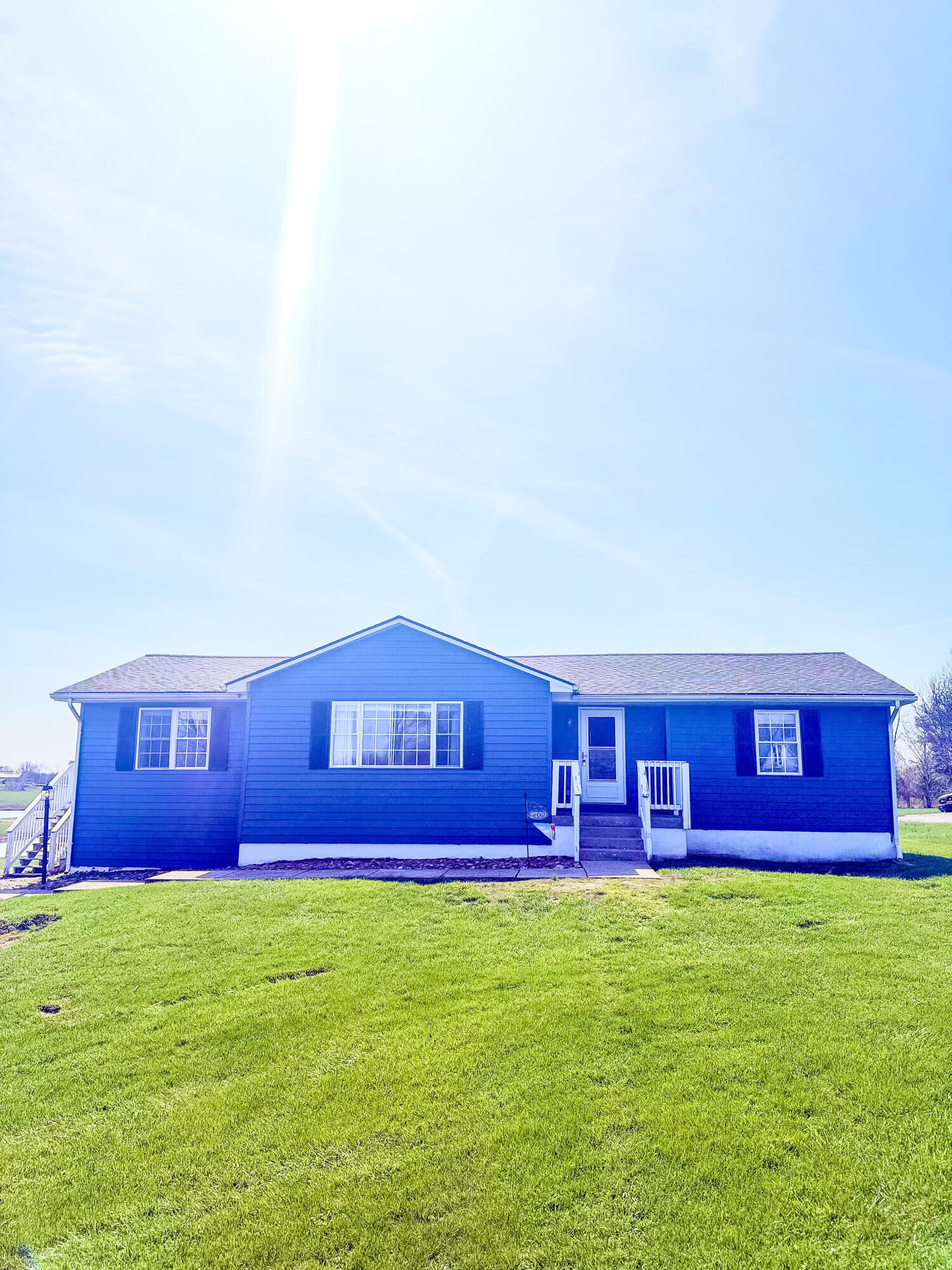 Property Photo:  2709 Bardstown Trail  KY 40076 