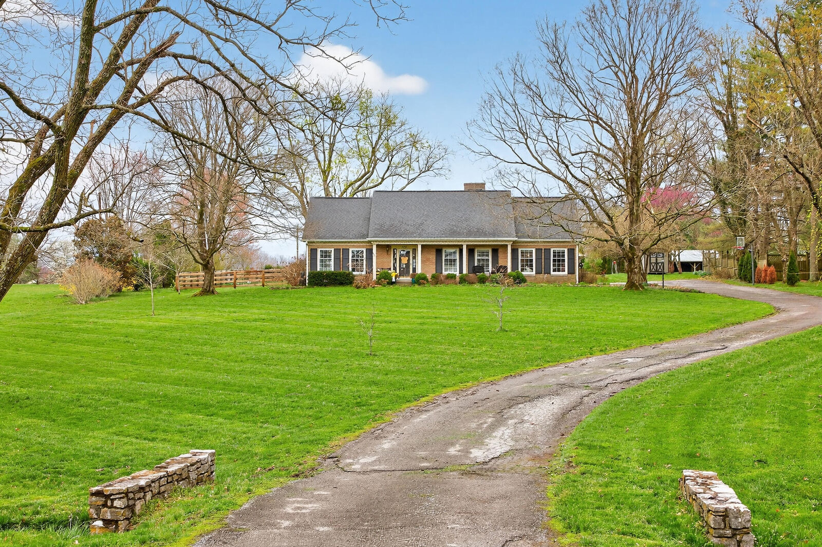 Property Photo:  515 Cardinal Terrace  KY 40422 