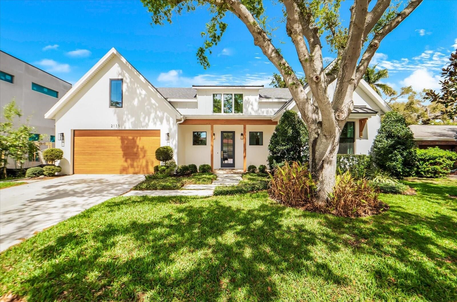 Property Photo: 2135 Datura Street FL 34239