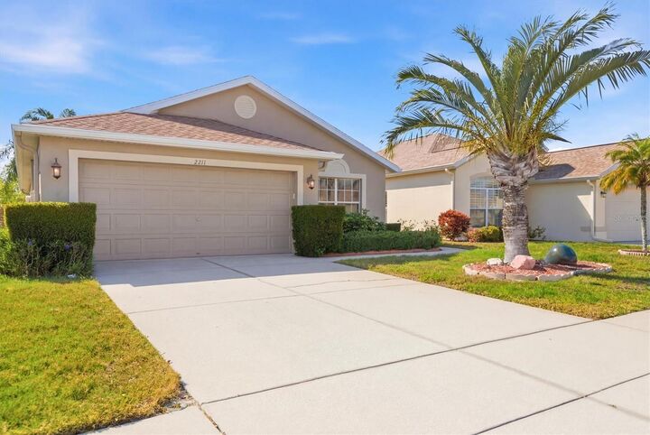 Property Photo: 2211 Pleasant Hill Lane FL 34691