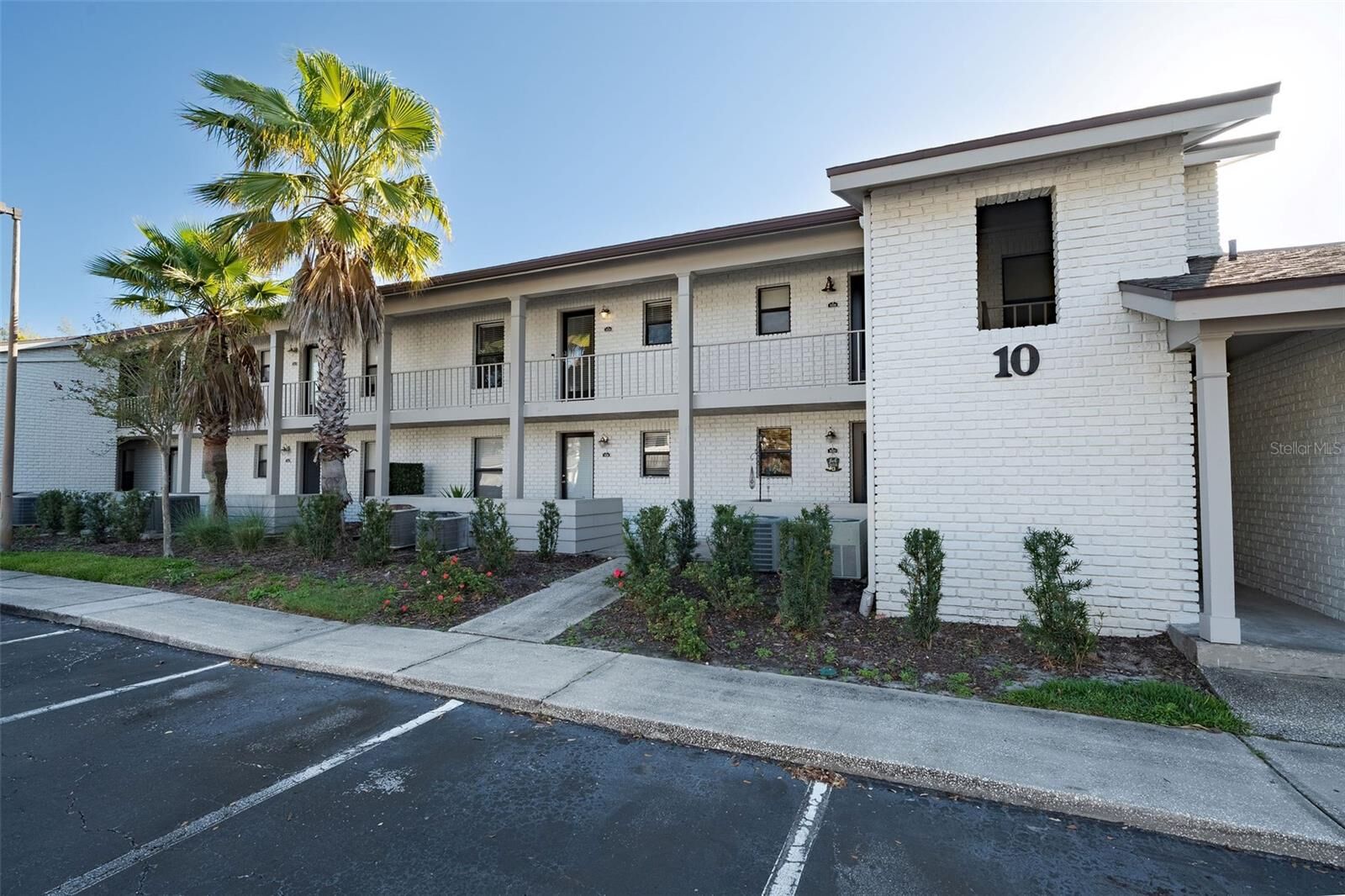 Property Photo:  3004 Plaza Terrace Drive 3004  FL 32803 