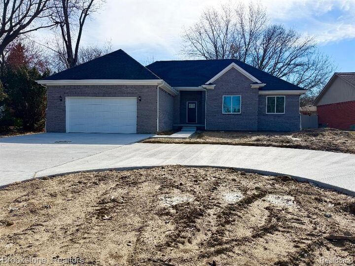 Property Photo:  37116 Moravian Drive  MI 48036 