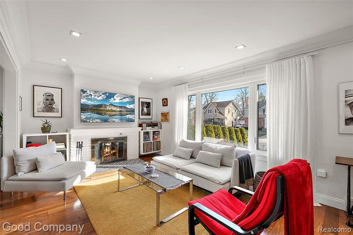 Property Photo:  1036 Irving Avenue  MI 48067 3311 