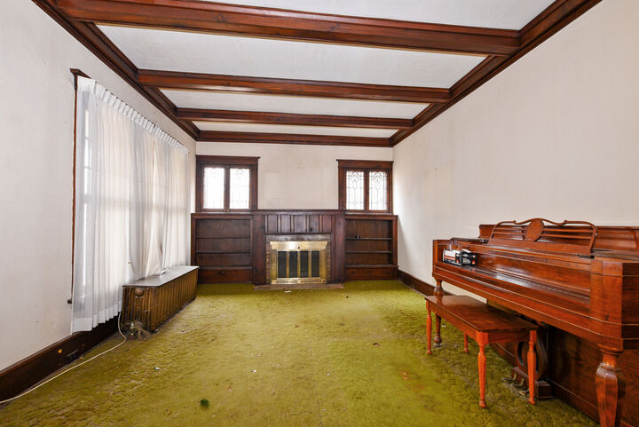 Property Photo: 421 N Raynor Avenue IL 60435