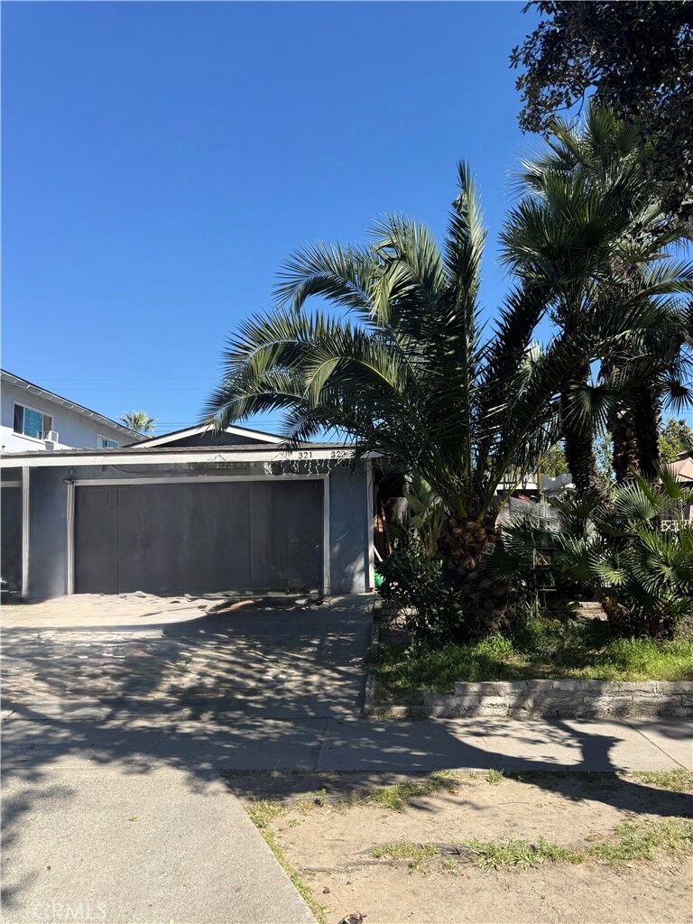 Property Photo:  323 S Jackson  CA 92704 