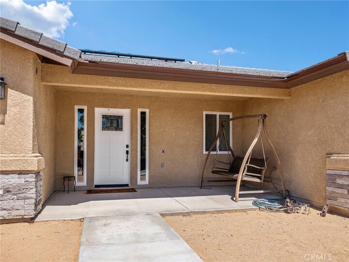 Property Photo: 24162 Shoshone Road CA 92307
