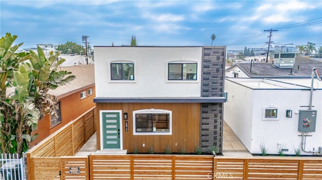 Property Photo:  1972 S Corning Street  CA 90034 