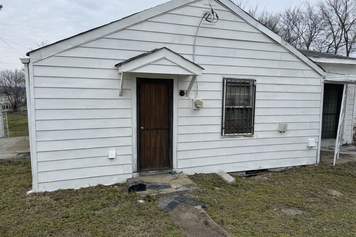 Property Photo:  800 26th Ave N  TN 37208 