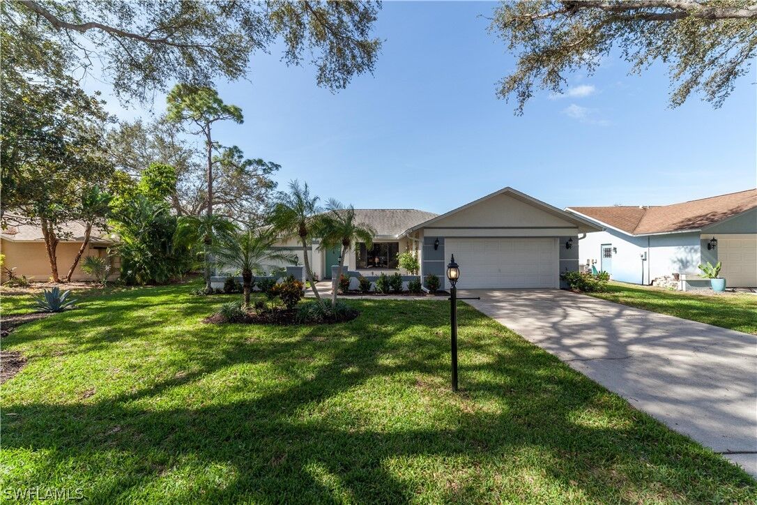 Property Photo:  19160 Cypress View Drive  FL 33967 
