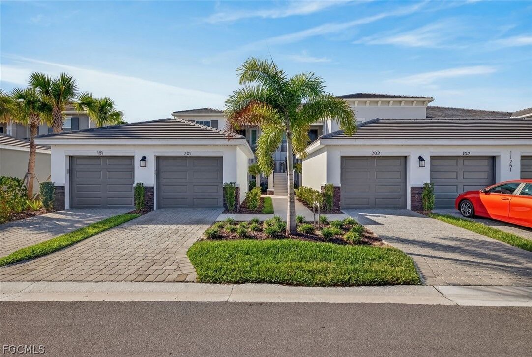 Property Photo: 11751 Venetian Lagoon Drive 101 FL 33913