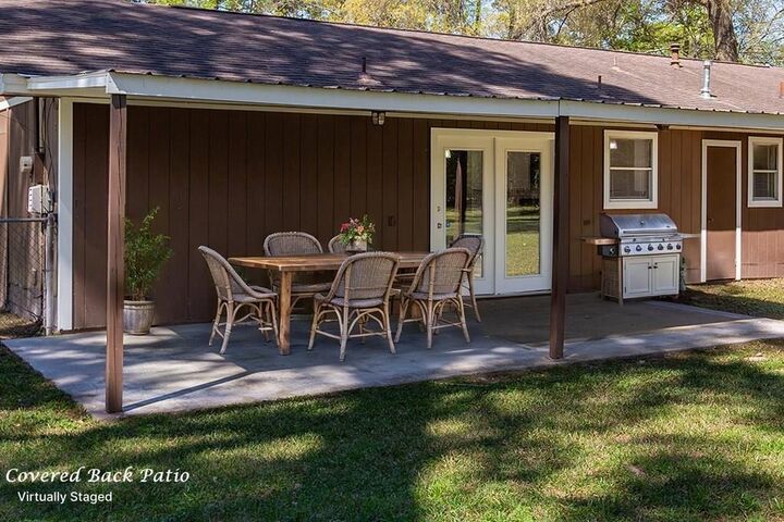 Property Photo:  107 Eastwood Place  TX 75901 