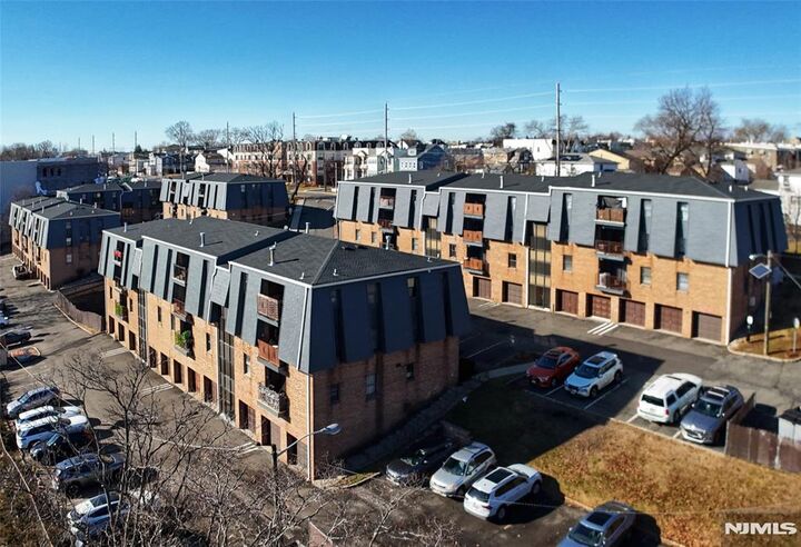 Property Photo: 700 Schuyler Avenue G34 NJ 07032