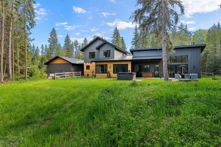 Property Photo:  757 Lodgepole Road  MT 59937 
