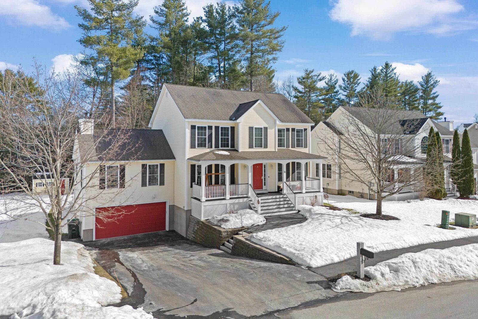 Property Photo:  36 Hibiscus Way  NH 03062 