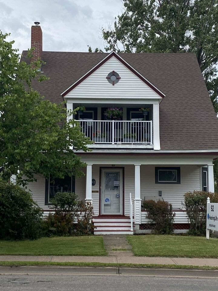 92 Willow Street — photo 1