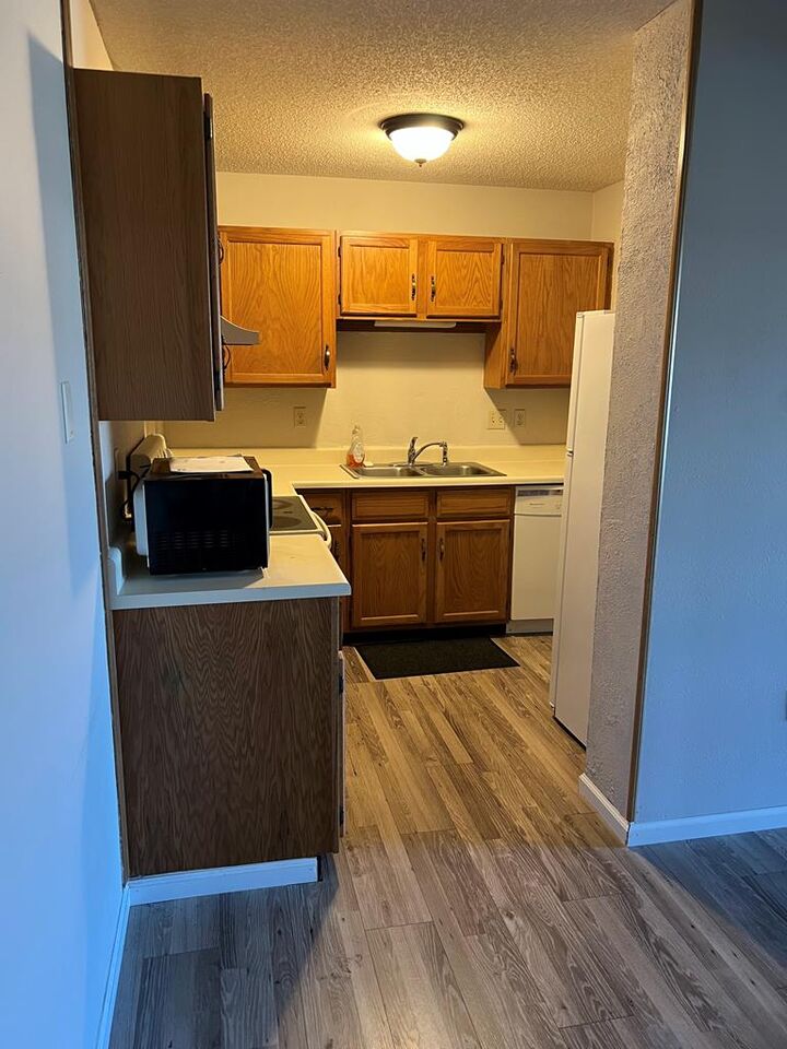 Property Photo: 807 Woodwinds Court MO 63501