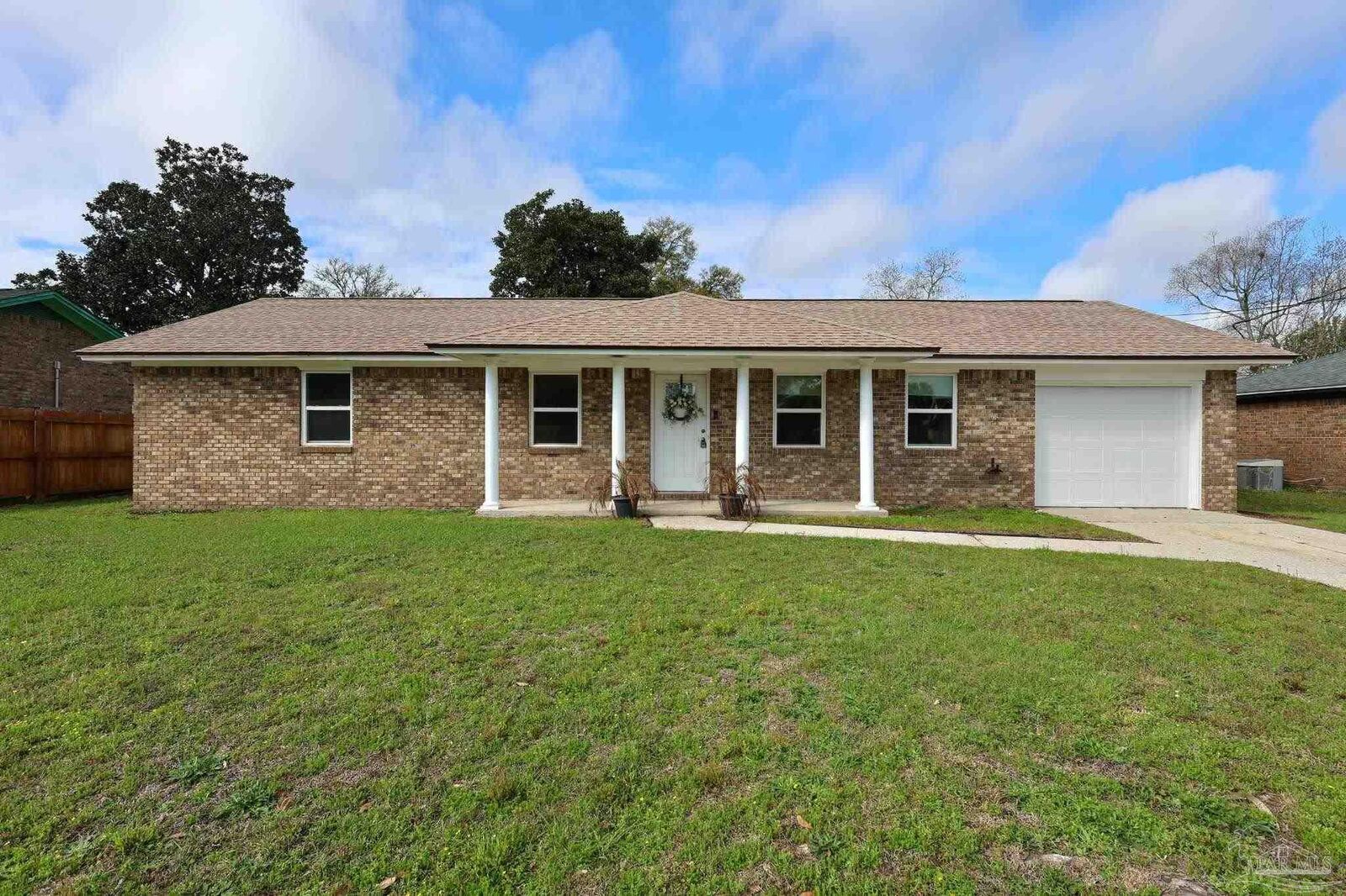 Property Photo:  8179 Sedgefield  FL 32507 