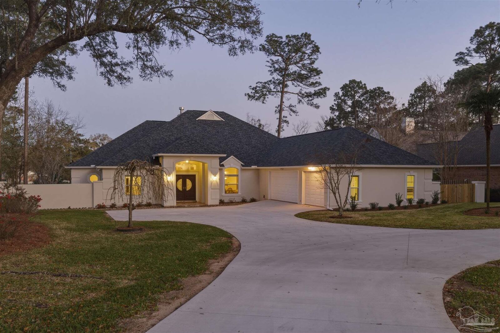 Property Photo: 5052 Roland Rd FL 32571