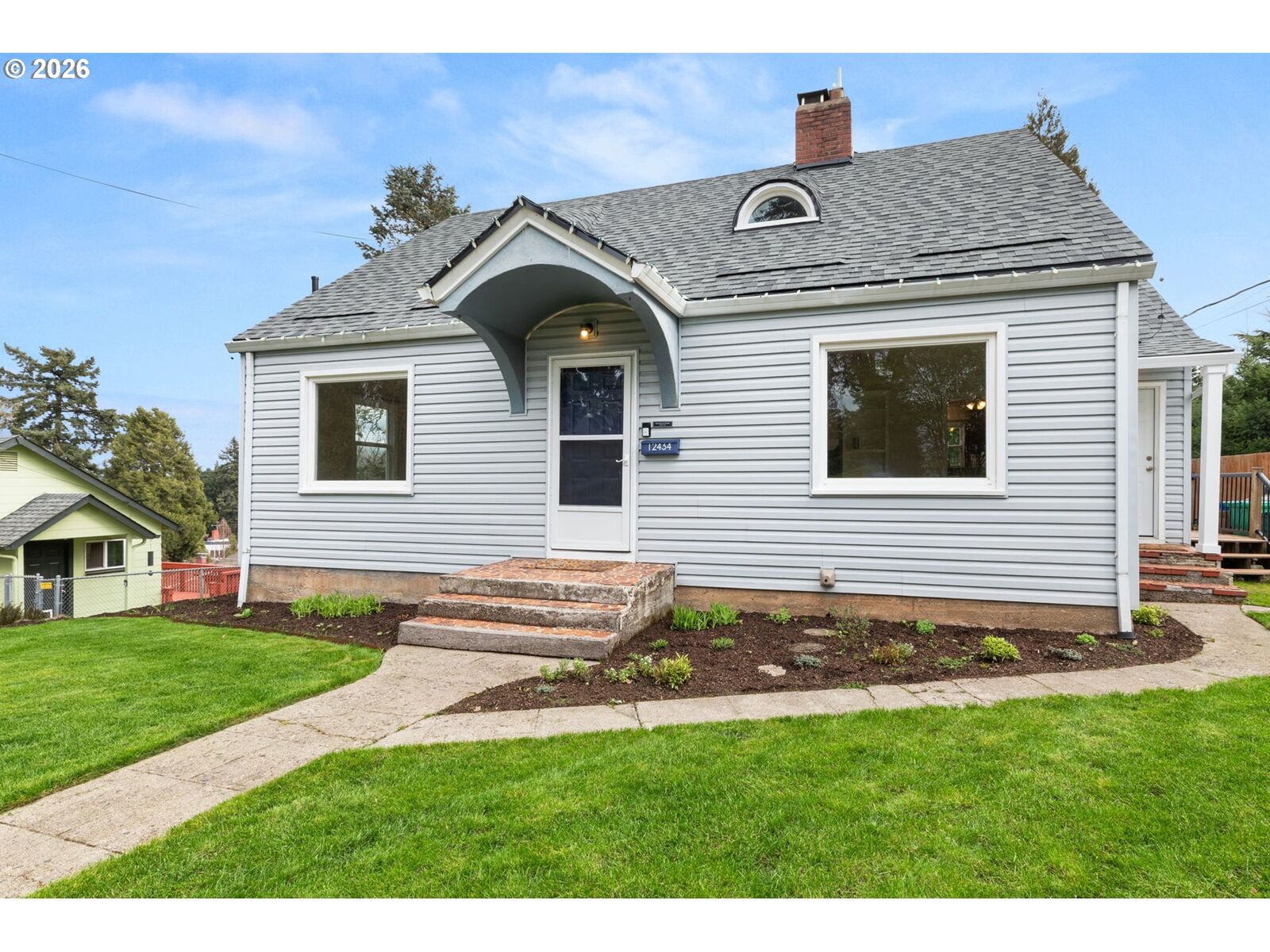 Property Photo:  12434 SE 26th Ave  OR 97222 