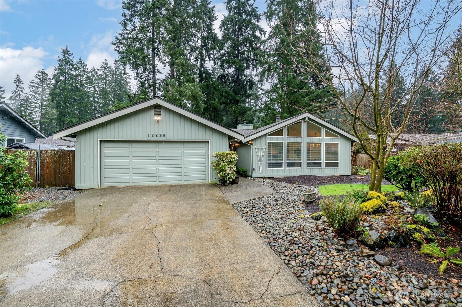 Home for sale in Puyallup: 13825 72nd Avenue E, Puyallup, WA 98373