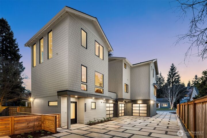 Property Photo:  2844  35th Avenue W B  WA 98199 