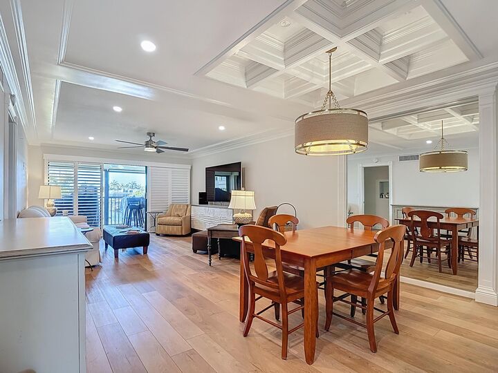 Property Photo:  4277 Mariner Way 218  FL 33919 