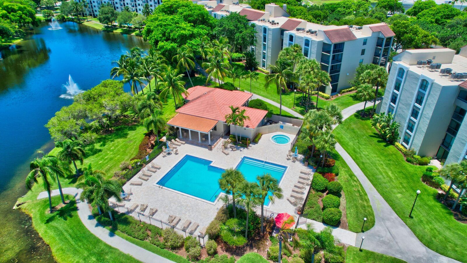 Property Photo:  950 Lavers Circle F307  FL 33444 