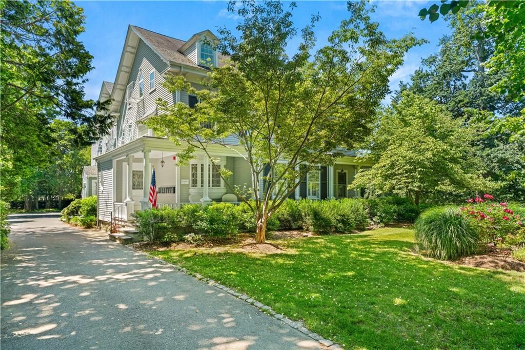 Property Photo:  141 Narragansett Avenue 2C  RI 02840 