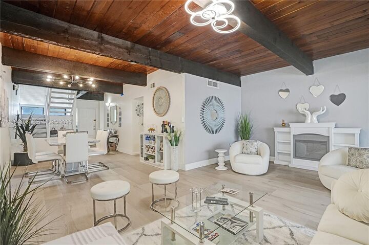 Property Photo:  19220 NE 25th Ave 271B  FL 33180 