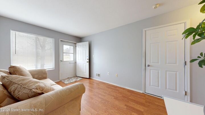 Property Photo:  32 Aspen Knolls Way  NY 10312 