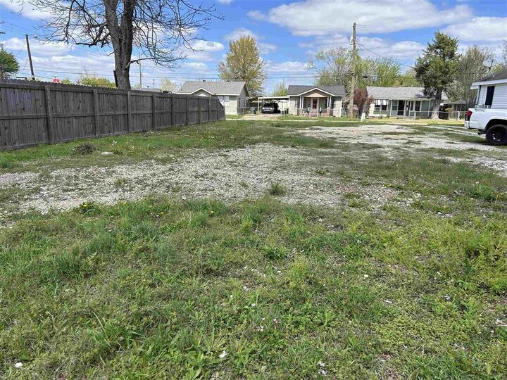 Property Photo:  806 Orange Street  LA 70601 