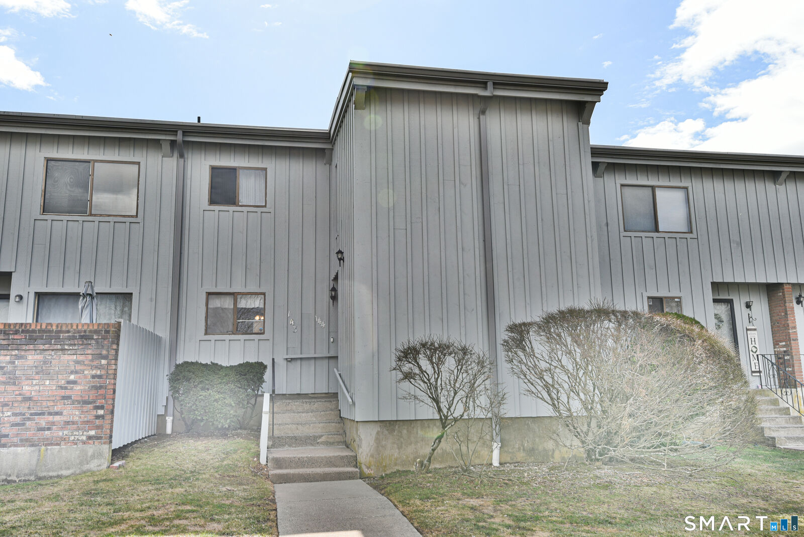 Property Photo:  143 Webster Court 143  CT 06111 