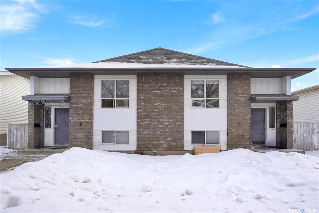 Property Photo: 114 - 116 Barber Crescent SK S7M 5M7