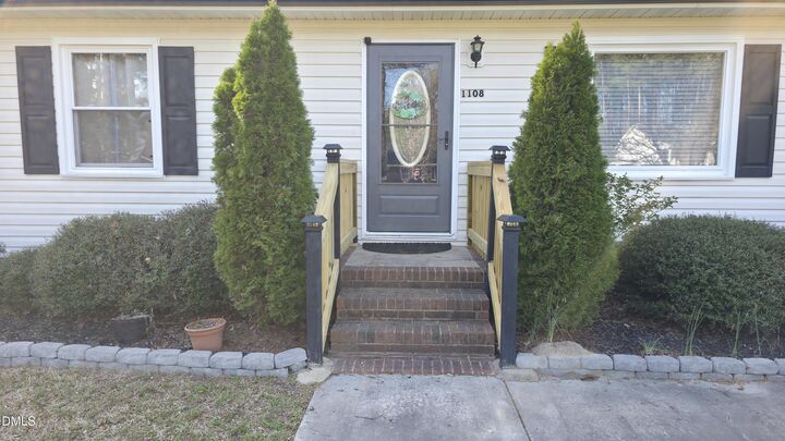 Property Photo: 1108 S 6th Street NC 27546