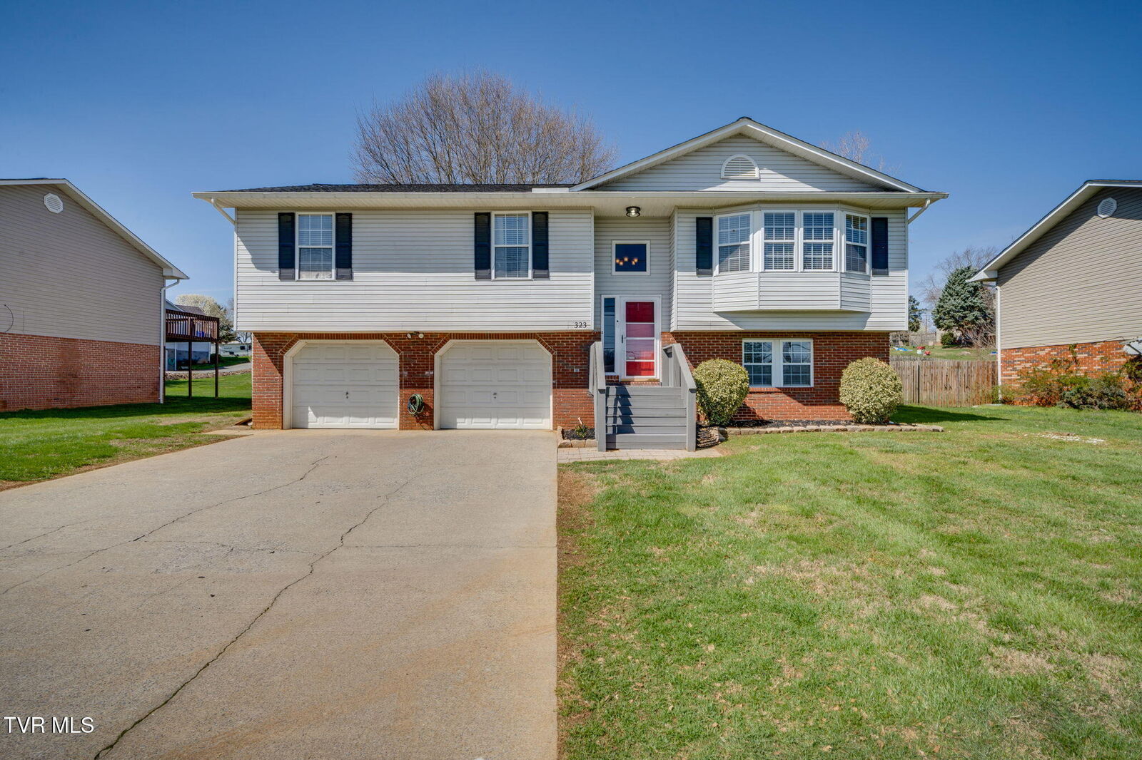 Property Photo: 323 Gray Station Road TN 37615
