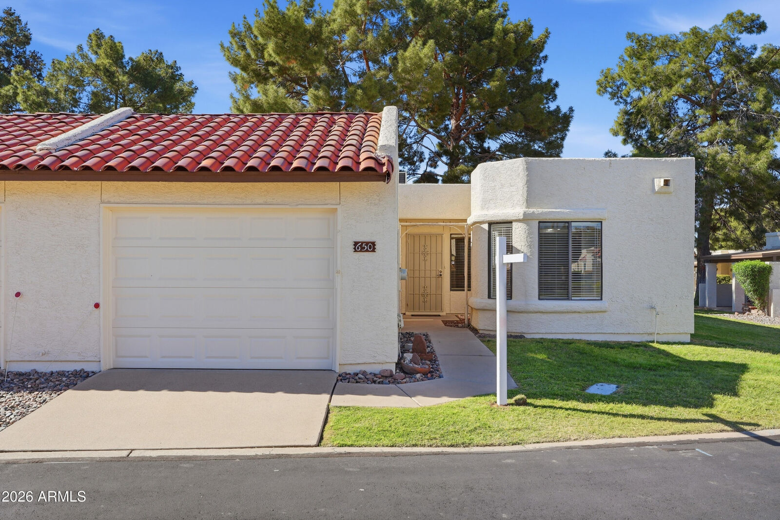 Property Photo:  650 S Arrowwood Way  AZ 85208 