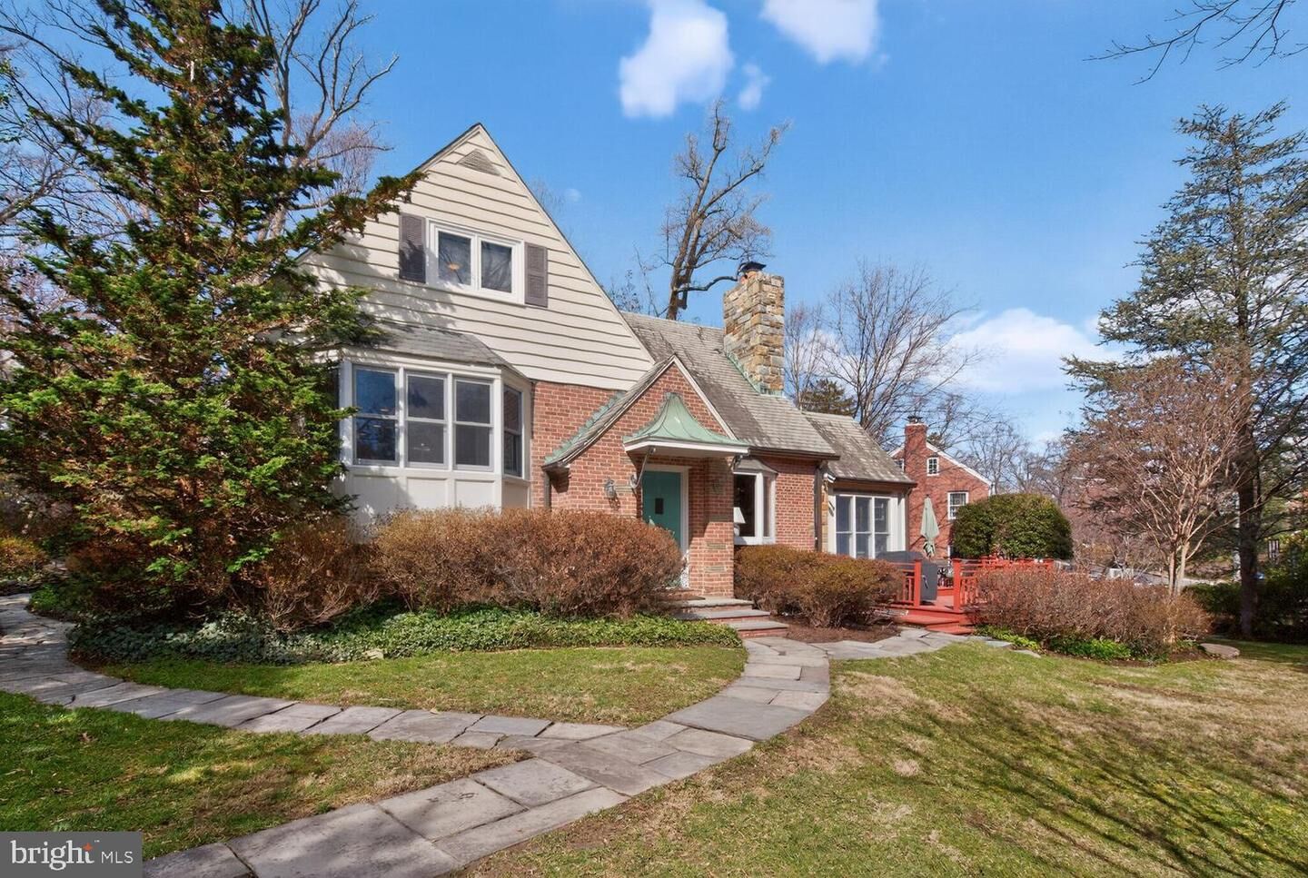 Property Photo:  3201 Tennyson Street NW  DC 20015 