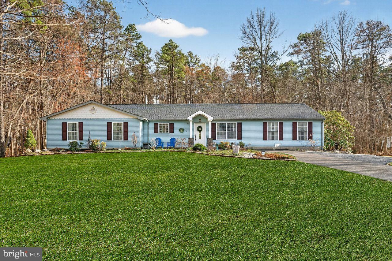 Property Photo:  569 Winterberry Boulevard  NJ 08527 